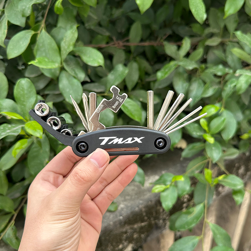 Zestaw narzędzi i śrubokrętów  – Moto Tech Accessories & Workshop recenzja i cena